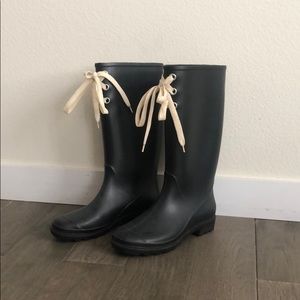 Laced Pull Up Rain Boots 1 inch Heel Waterproof